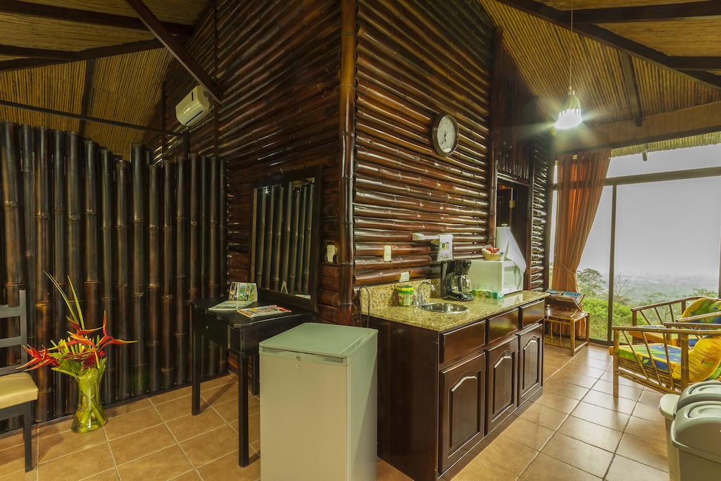 Arenal Waterfall Lodge Villas La Fortuna Room photo